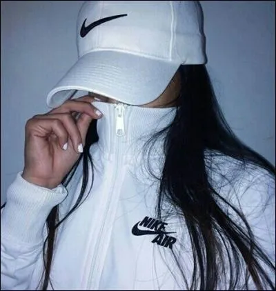 Comment Erza est-elle appelée ? (il existe deux réponses) !