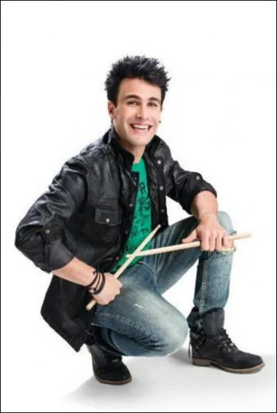 De qui Pedro est-il amoureux ?