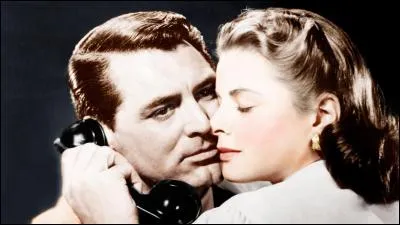 'Les Enchaînés' est un film avec...