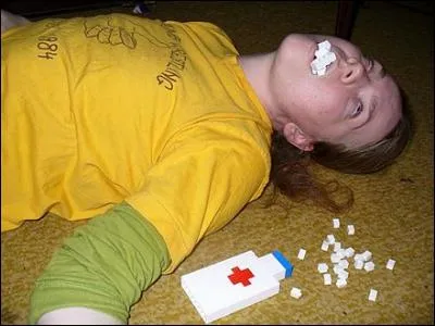 La cyanure est un(e)...