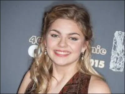 Quelle musique a-t-elle présentée à "La Chanson de l'année" ?