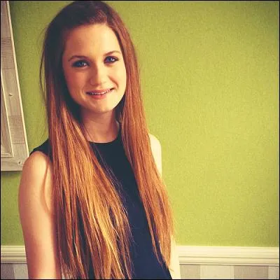 Dans quelle(s) saga(s) joue cette actrice ?