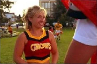 A quelle série correspond cette pom-pom girl ?