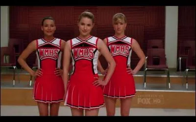 A quelle série correspondent ces pom-pom girls ?