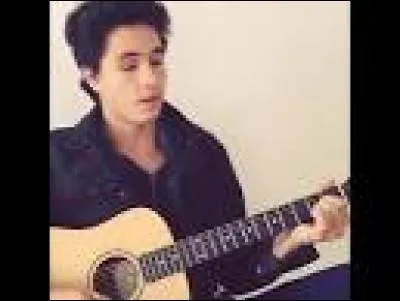 Comment s'appelle le groupe de Simon ?