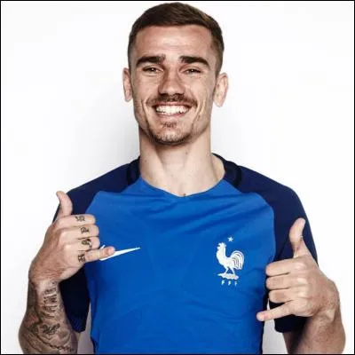 Comment s'appelle ce fabuleux joueur qui terminera meilleur buteur de la compétition avec 6 buts au compteur ?