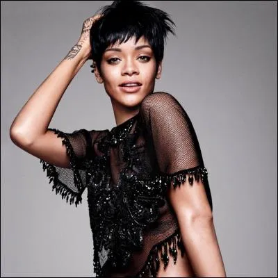 Il y a eu des articles comme quoi Rihanna avait dragué Kev (ce qui n'était pas forcement vrai) lors d'un voyage aux USA.