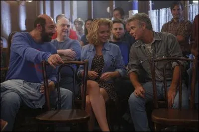 En boîte de nuit, quelle star Patrice rencontre-t-il ?