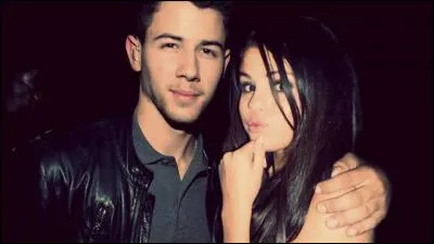 Quand a-t-elle fr&eacute;quent&eacute; Nick Jonas ?
