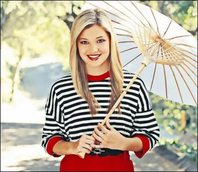 Comment s'appelle sa demi-soeur aînée ?