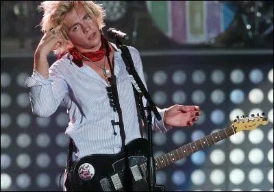 Comment s'appelle son groupe ?