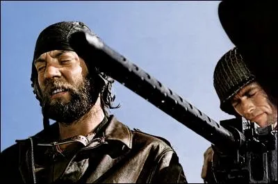 Son image est tirée d'un personnage du film "De l'or pour les braves", sorti en 1970. De quel membre de Quizz.biz parle-je ?