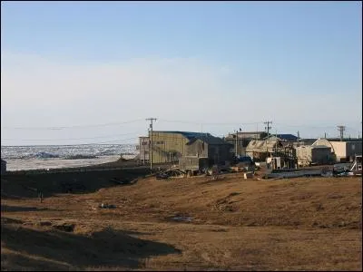 C'est une ville au nord du continent américain. Elle se nomme Barrow. Mais dans quel pays se trouve-t-elle ?