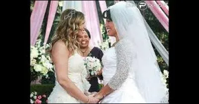 Avec qui Callie Torres se marie-t-elle lors de la saison 7 ?