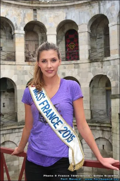 Laquelle de ces Miss ne fait pas partie de l'équipe de Camille Cerf à "Fort Boyard" en juin 2015 ?
