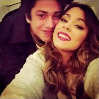 Comment se nomme son frère ?