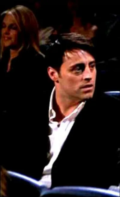 Saison 8 : Qui Joey emmène-t-il à la première de son film ?