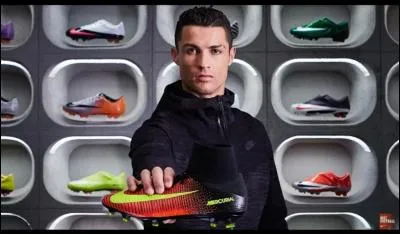 Où va CR7 dans la pub "Speed Room" ?