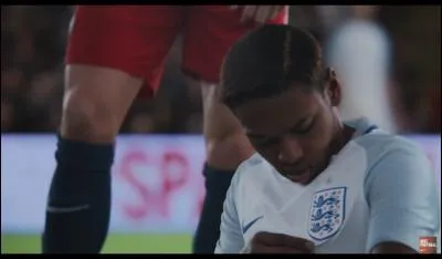 Avec quelle sélection Charlie Lee joue-t-il ?