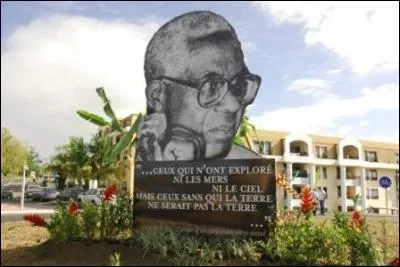 Qui est le maire de Fort-de-France ?