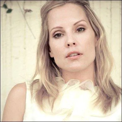 Et pour finir qui a joué le rôle d'Anya ?