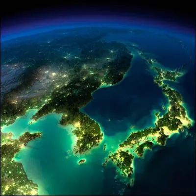 Quel pays occupe la partie est de cette belle image ?