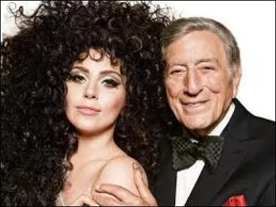 Avec quel artiste de jazz collabore-t-elle sur l'album "Cheek to Cheek" sorti en 2014 ?