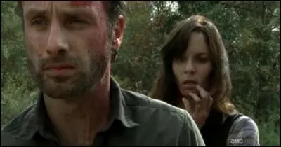 Qui est involontairement laissé à l'abandon à la ferme d'Hershel ?