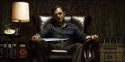 Michonne, une nouvelle héroïne que l'on découvre en saison 3, se trouve à Woodbury, elle découvre certaines choses que le Gouverneur tient à cacher, de quoi s'agit-il ?