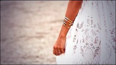 Dans sa chanson "Marcher au Soleil", o&ugrave; est-elle ?