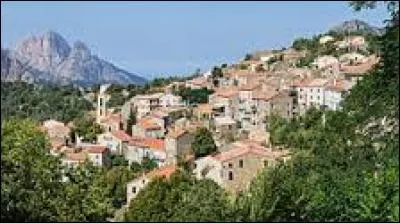 Je vous propose une balade en Corse, à Evisa. Village de l'arrondissement d'Ajaccio, il se trouve dans le département ...
