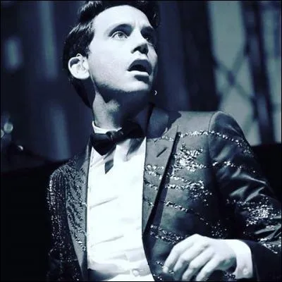 Quelle fut la première artiste américaine à avoir répéré Mika ?