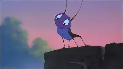 Dans "Mulan", qui lui donne Cri-Kee, un criquet porte bonheur ?