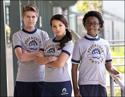 Comment CJ perd-elle la boîte remplie de Pootatunes ? (100 chose à faire avant le lycée)