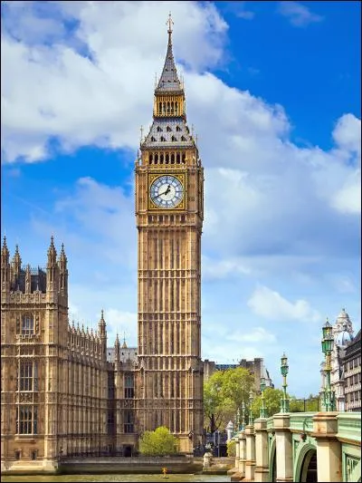 Situ&eacute;e &agrave; Londres. Je suis :