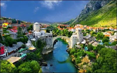 Lequel de ces animaux est le nom d'un village de Bosnie-Herzégovine ?