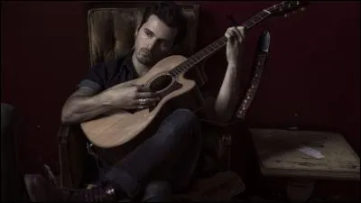 Sur quel album figure la chanson "Holes" ?