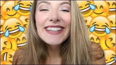 Voici une youtubeuse très drôle qui fait des vidéos de toute sorte. Il s'agit de...