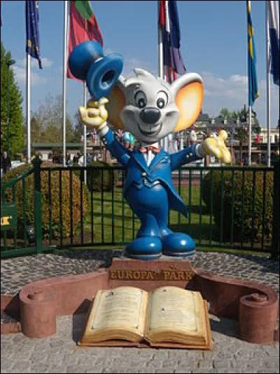Elle est la mascotte du parc d'attractions Europa Park. Nommez-la !