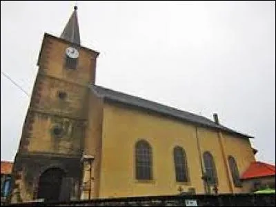 Voici l'église Saint-Martin, à Cutting. Village du Grand-Est, dans l'arrondissement de Sarrebourg-Château-Salins, il se situe dans le département ...