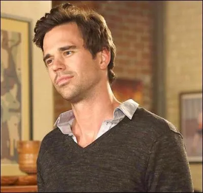 Personnage secondaire, petit ami de Jess dans la saison 2. Quel est mon nom ?