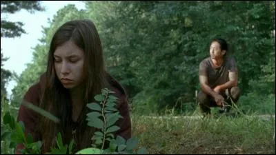 De quelle couleur sont les ballons envoyés par Glenn et Enid pour signaler leur position aux autres ?