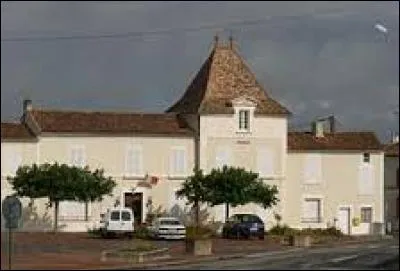 Juillac-le-Coq est une commune Charentaise située dans la nouvelle région ...