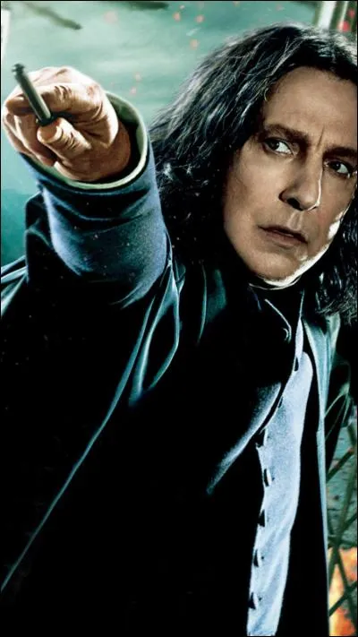 Comment est appelé Rogue dans la version anglaise ?