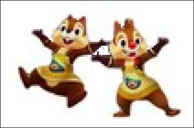 Comment s'appellent les deux techniciens du château Disney qui aident toujours nos héros à voyager entre les mondes ?