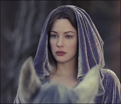 Comment s'appelle l'elfe qui tombe amoureux d'Aragorn (Grand - Pa) ?