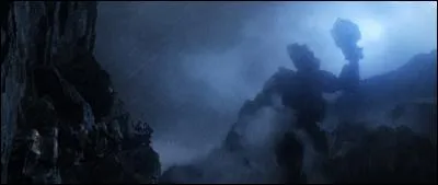 Combien y a-t-il de géants de pierre qui se combattent dans les montagnes ?