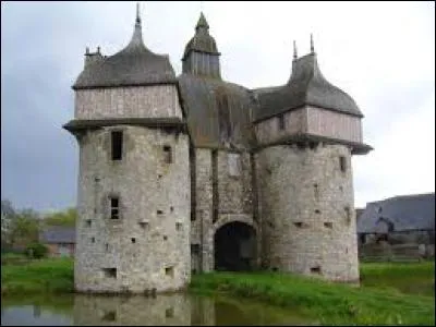 Je vous présente le Manoir de la Saucerie, à La Haute-Chapelle. Ancienne commune normande du Domfrontais, dans le Bocage normand, elle se trouve dans le département ...