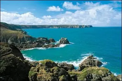 Combien y a-t-il de départements en Bretagne ?