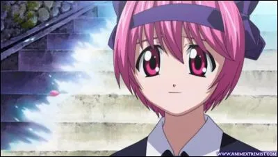 Je me fais démembrer par Lucy, je survis et je me sers de mes vecteurs pour marcher. Qui suis-je et dans quel manga suis-je ?